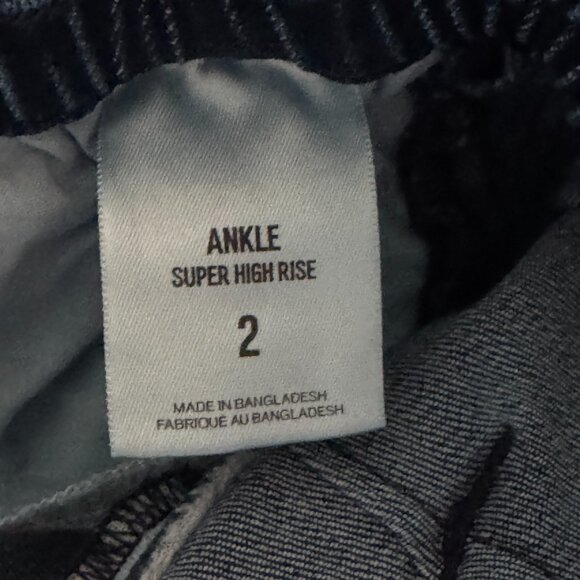 Express Super High Rise Ankle Paperbag Jeans - Size 2 - Picture 11 of 11